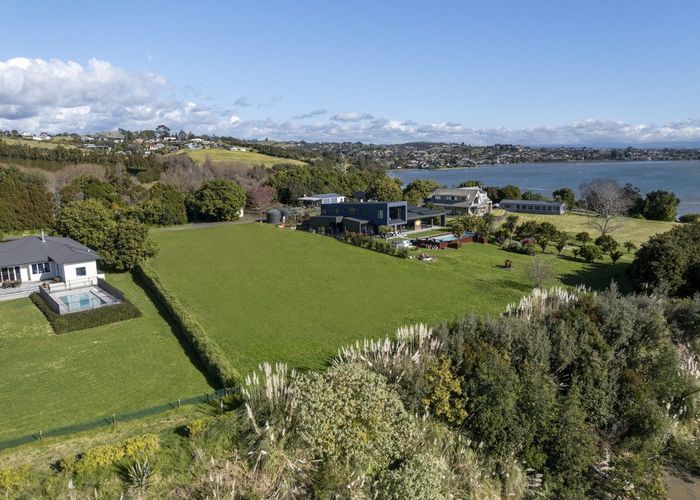  at 206 Ranginui Road, Welcome Bay, Tauranga