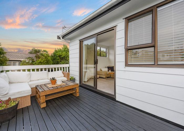  at 114 Colwill Road, Massey, Waitakere City, Auckland