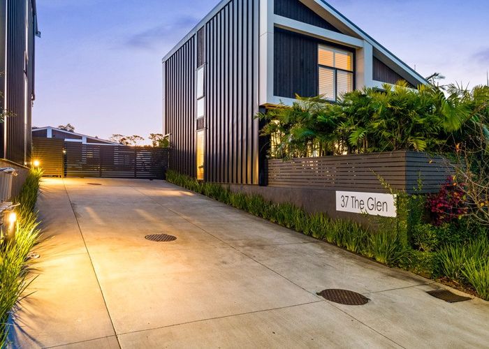  at 17/37 Glen Atkinson Street, Saint Heliers, Auckland City, Auckland