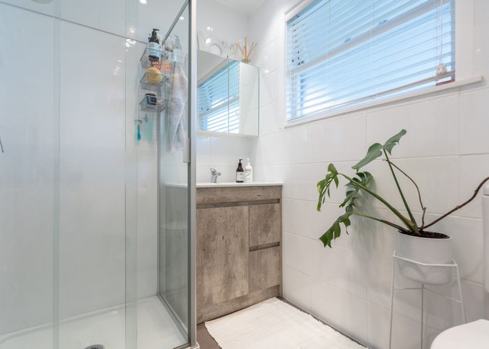  at 6a Liston Street, Northcote, North Shore City, Auckland