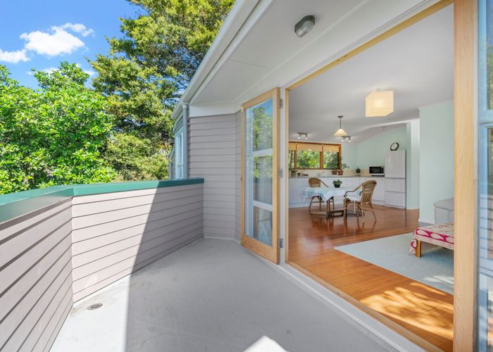  at 186 Onewa Road, Birkenhead, Auckland