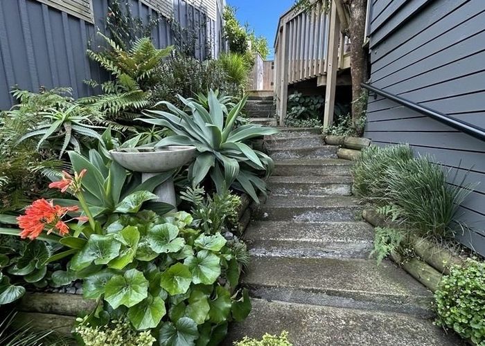  at Raglan, Waikato, Waikato