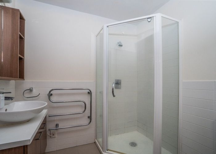  at 412/85 Beach Road, Auckland Central, Auckland