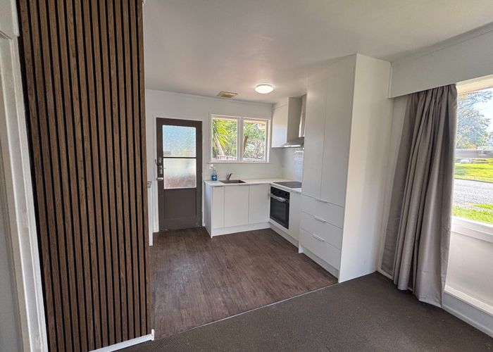  at 1/16 Stanniland Street, Sunnyhills, Manukau City, Auckland