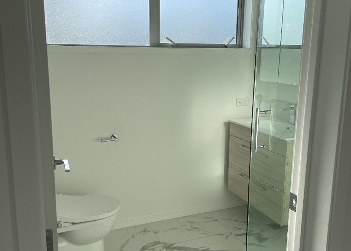  at 1/8 Yeovil Rd, Te Atatu Peninsula, Waitakere City, Auckland