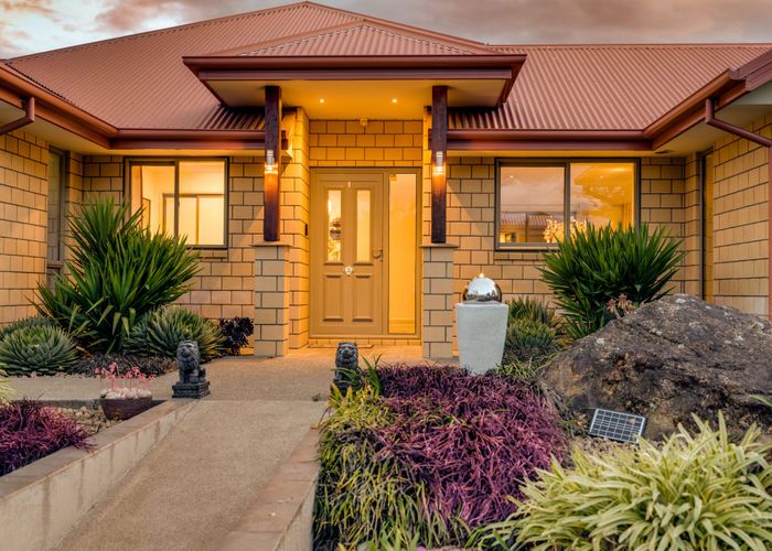  at 40 Woodhurst Drive, Casebrook, Christchurch