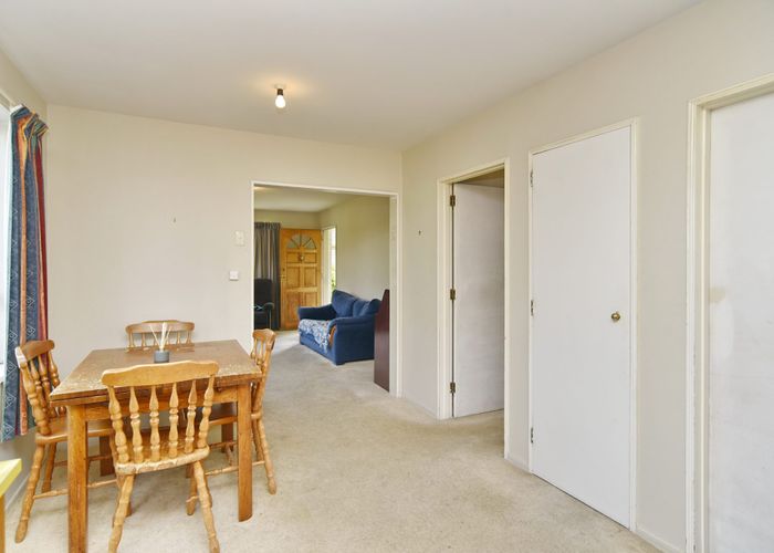  at 1/52 Royal Park Drive, Parklands, Christchurch