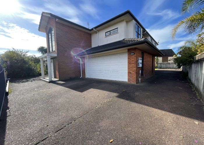  at 9 Vinograd Drive, Te Atatu Peninsula, Waitakere City, Auckland