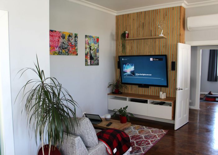  at 1 Alfred Street, Caversham, Dunedin