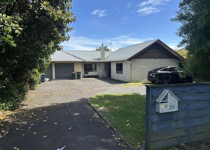  at 39  Beach Road, Papakura, Papakura, Auckland