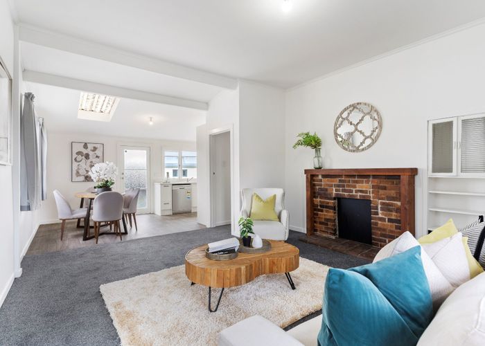  at 1/128 Penrose Road, Mount Wellington, Auckland