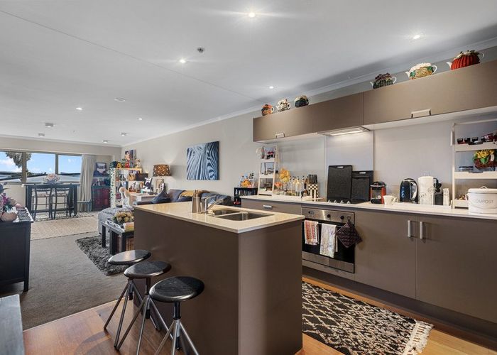  at 205/277 Maunganui Road, Mount Maunganui, Tauranga, Bay Of Plenty