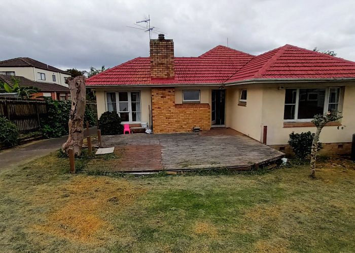  at 36 Dornwell Road, Mount Roskill, Auckland