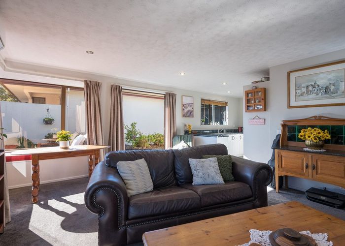  at 17B Vining Crescent, Stoke, Nelson