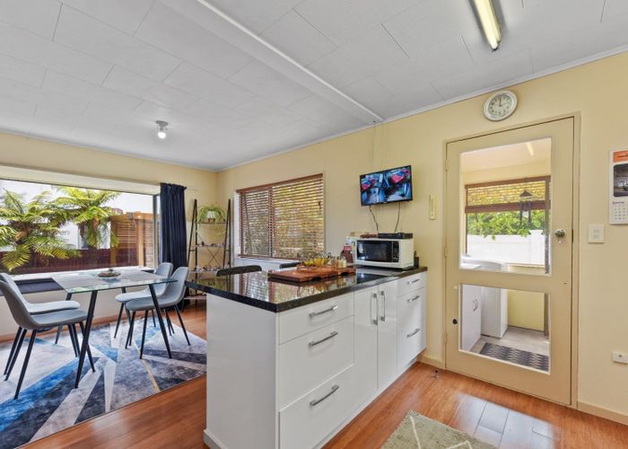  at 2/11 Collingwood Street, The Wood, Nelson