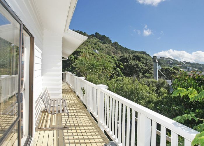  at 5 Berwick Grove, Seatoun, Wellington