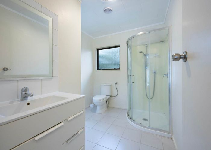  at 2/22 Longford Street, Mount Wellington, Auckland City, Auckland