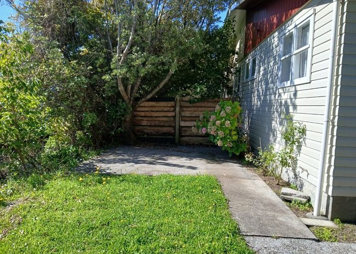  at 12/52 Leighton Avenue, Waiwhetu, Lower Hutt, Wellington