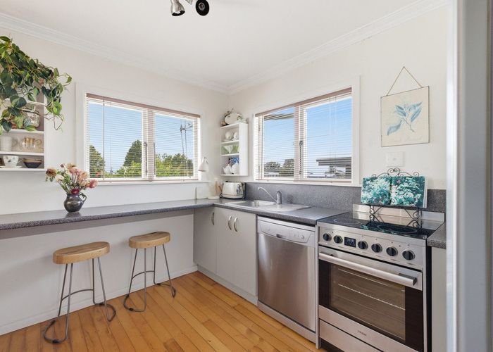  at 11 Lincoln Terrace, Greerton, Tauranga, Bay Of Plenty