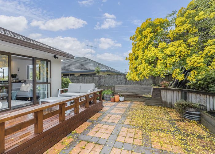 Recently sold 37 Spyglass Lane, Whitby, Porirua homes.co.nz