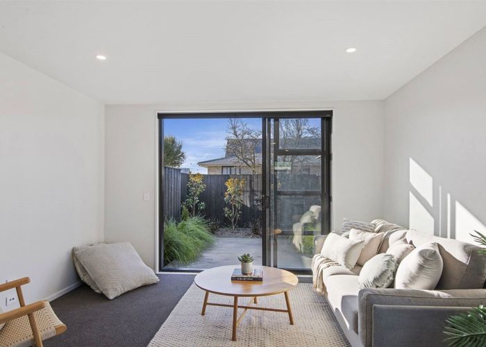  at 2/68 Barbour Street, Waltham, Christchurch City, Canterbury