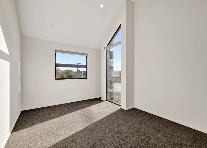  at 2/11 Spring Grove Street, Spreydon, Christchurch City, Canterbury
