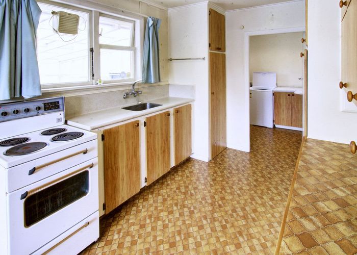  at 248 High Street North, Carterton