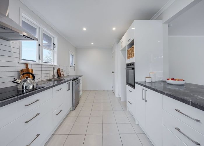  at 1/395 Cambridge Terrace, Naenae, Lower Hutt