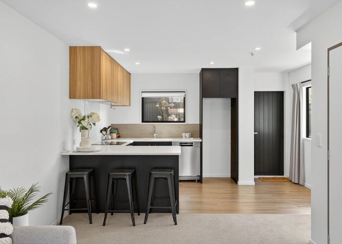  at 11/15 bunyan Street, Waltham, Christchurch City, Canterbury