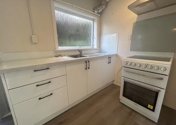  at 1/35 Montgomery Ave, Rothesay Bay, North Shore City, Auckland