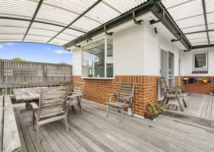  at 8 Craig Grove, Elderslea, Upper Hutt