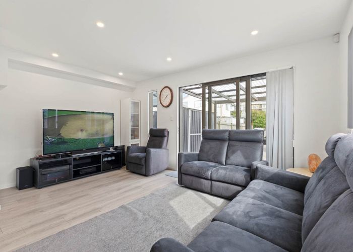  at 83 Thomas Road, Flat Bush, Manukau City, Auckland