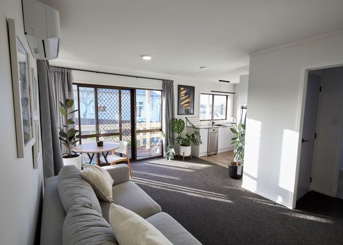  at 1/6 Wood Street, Papakura, Auckland