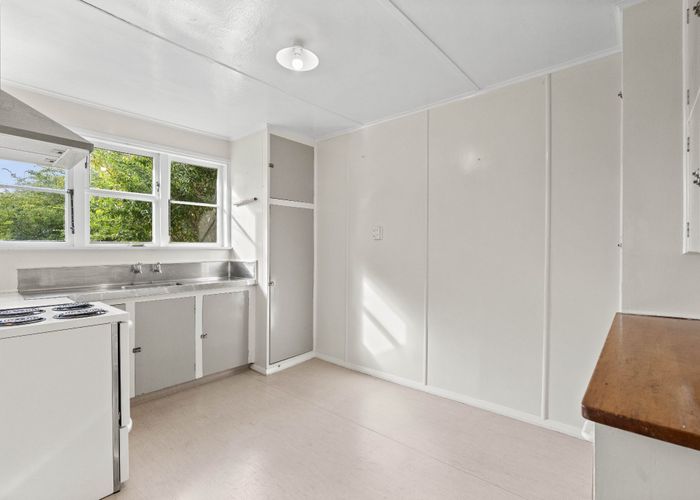  at 18 Stamford Place, Lansdowne, Masterton