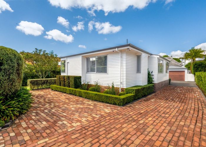 at 9 Shelly Beach Parade, Cockle Bay, Manukau City, Auckland