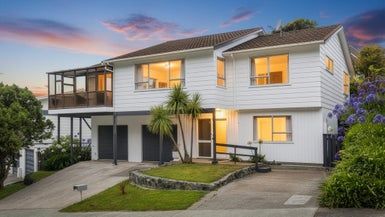  at 15 Fyvie Avenue, Tawa, Wellington