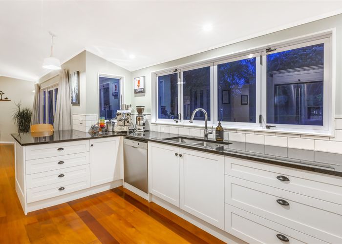  at 29 Gordon Road, Plimmerton, Porirua