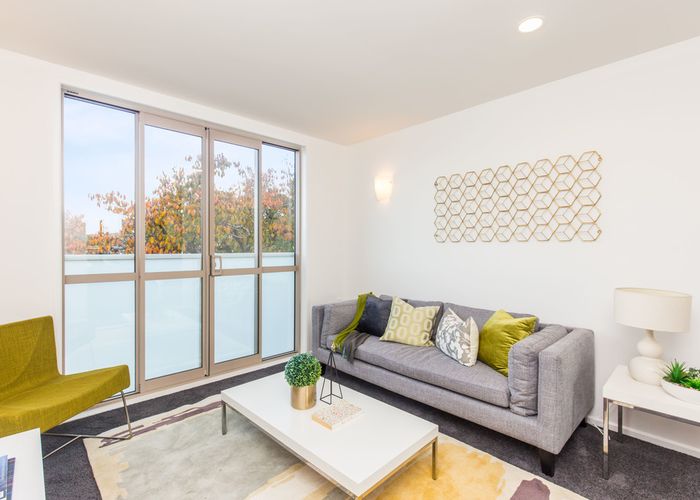 at 1 Haverstock Road, Sandringham, Auckland