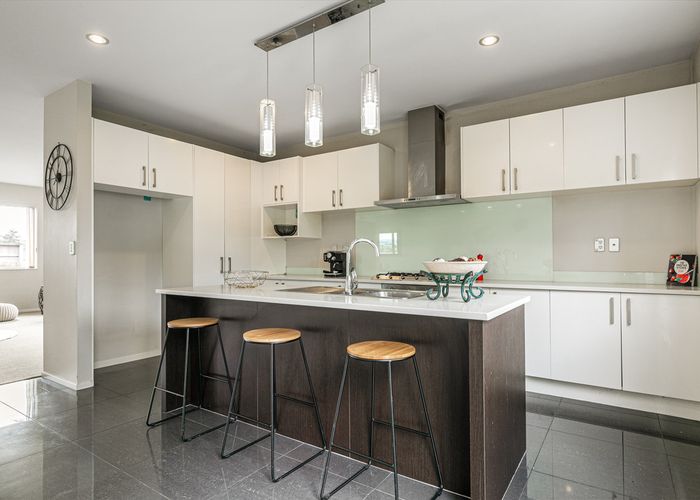  at 53 Hendry Avenue, Hillsborough, Auckland