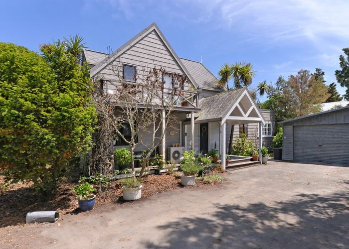  at 124 Barnett Avenue, Best Island, Richmond