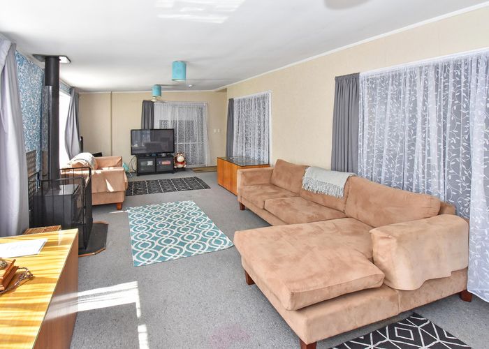  at 7 Wimpey Street, Mangere, Auckland