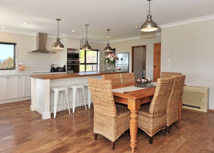  at 54 Greenacres Road, Redwood Valley