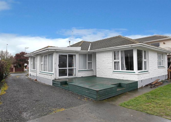 at 5 Glenora Place, Hornby, Christchurch