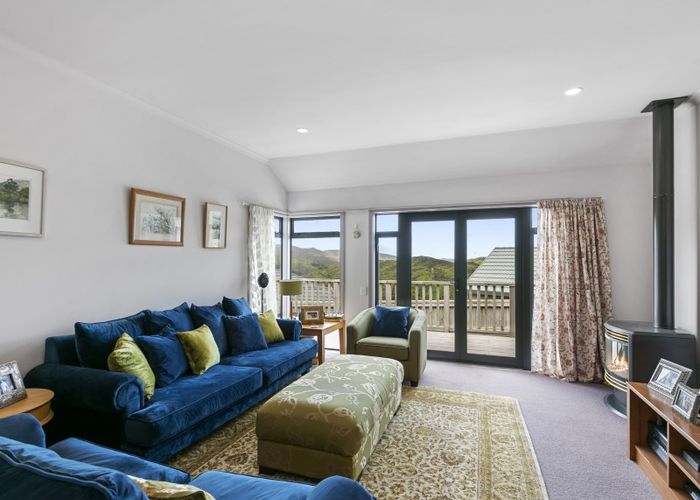  at 10 Landsdowne Terrace, Karori, Wellington