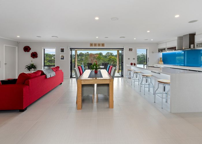  at 16A Roberts Road, Matakatia, Whangaparaoa