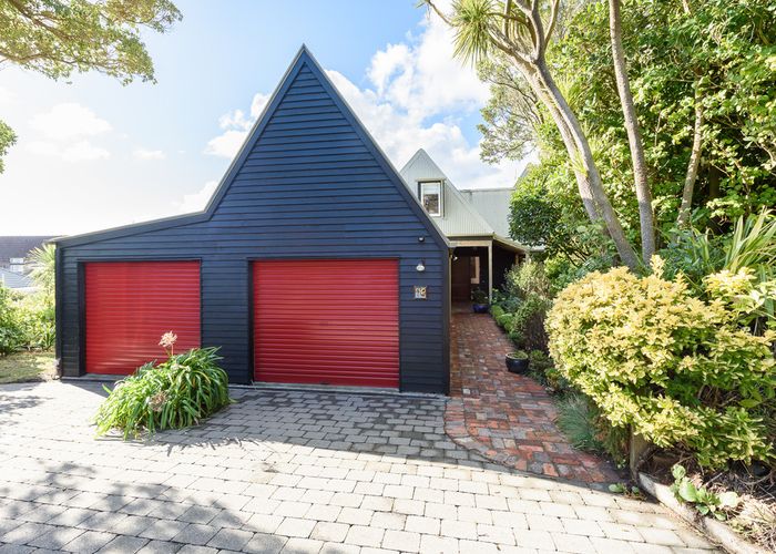  at 13 Everest Street, Khandallah, Wellington