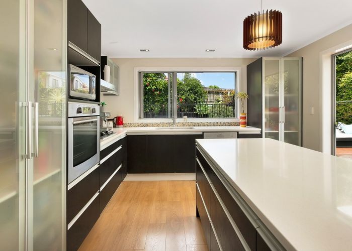 at 250 Meola Road, Point Chevalier, Auckland
