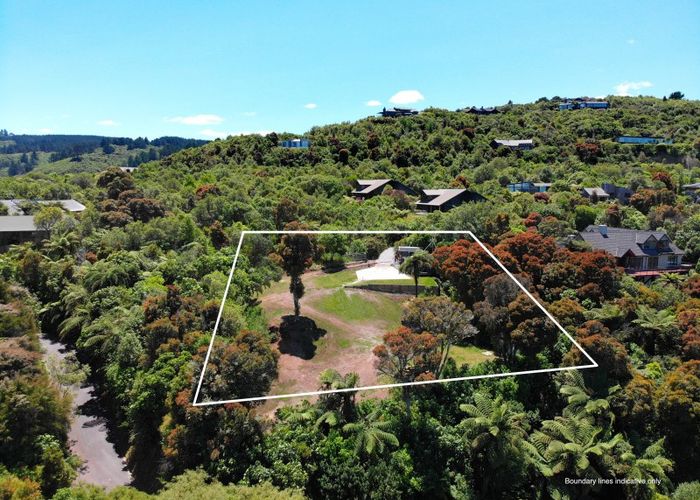  at 4 Whakamoenga Point, Acacia Bay, Taupō