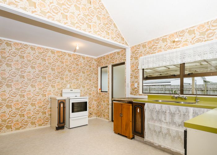  at 33 Springs Road, Parakai, Helensville