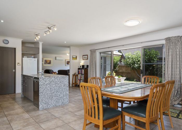  at 9 Inverness Drive, Pyes Pa, Tauranga